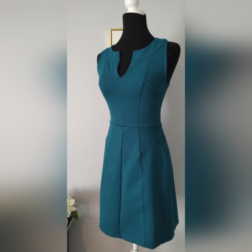 Dress Women Victoria Secret   Color Hunter Green Size 0 Style A Line Excellent
